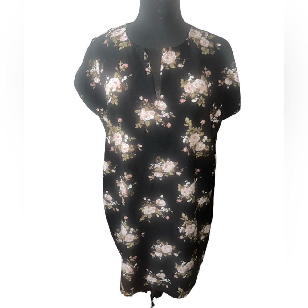 🐘Forever21 Black Floral Dress